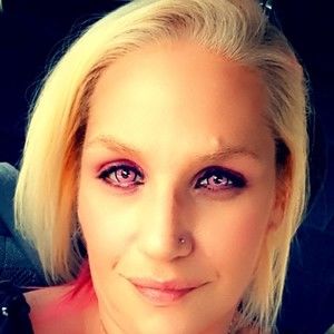 Meet your Posher, Loretta